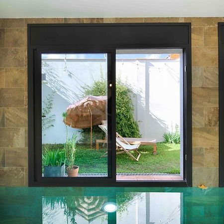 フィゲラスLoft Con Piscina Climatizada De Agua Salada Y Parking En El Centro De Figueresアパートメント エクステリア 写真