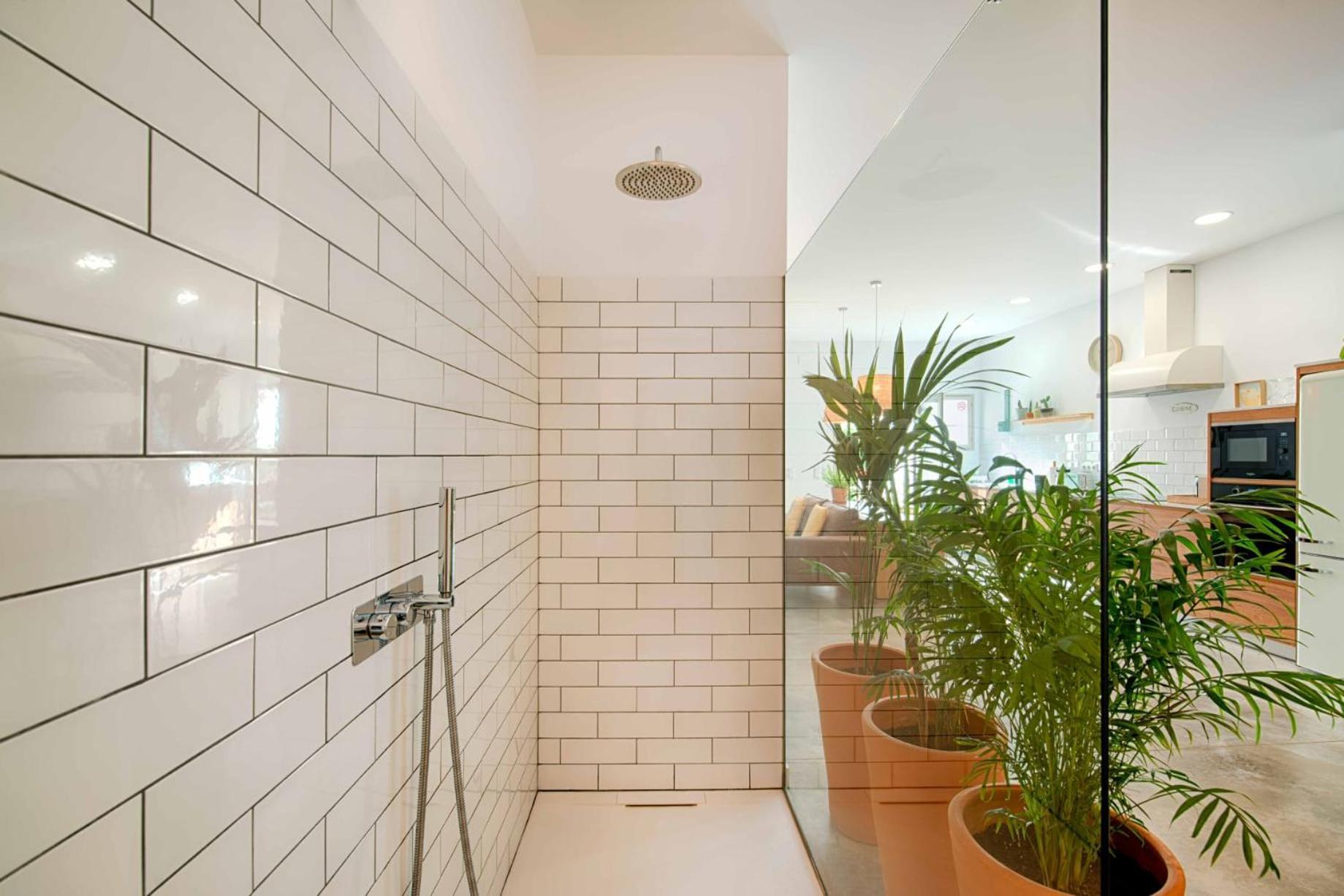 フィゲラスLoft Con Piscina Climatizada De Agua Salada Y Parking En El Centro De Figueresアパートメント エクステリア 写真